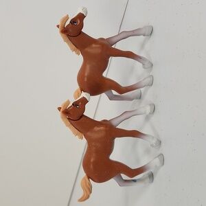 Just Play Spirit Riding Free Feed & Nuzzle 4" Foal Toy Action Figure Lot of 2